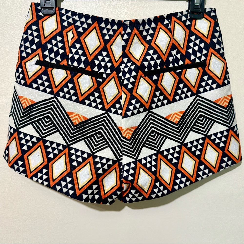 NWT Love Riche Tribal Geometric Print Shorts, Size Small - Picture 4 of 5